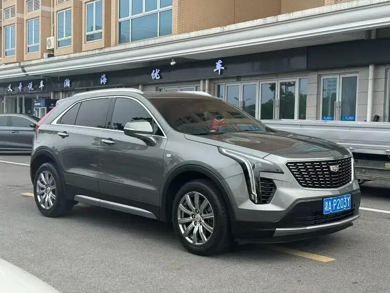 2018 Cadillac XT4 28T Two-Wheel Drive Premium Edition — миниатюра 3