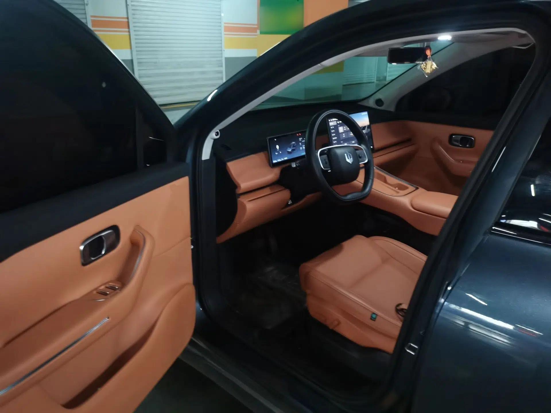 Leapmotor C16 2026 Extended-Range 280 LiDAR Version 6 Seats — миниатюра 16