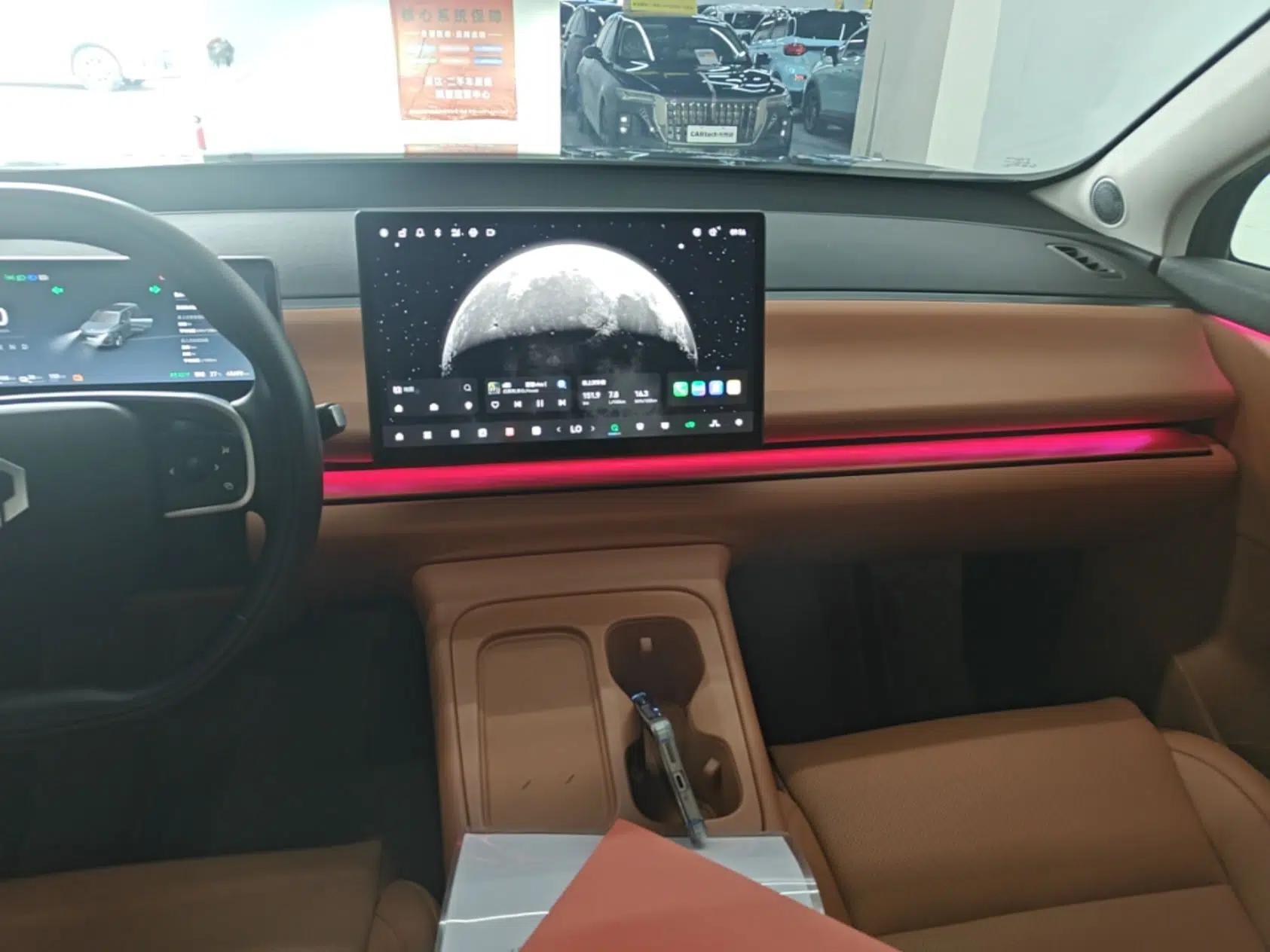 Leapmotor C16 2024 Range-Extended 200 Luxury Edition — миниатюра 15