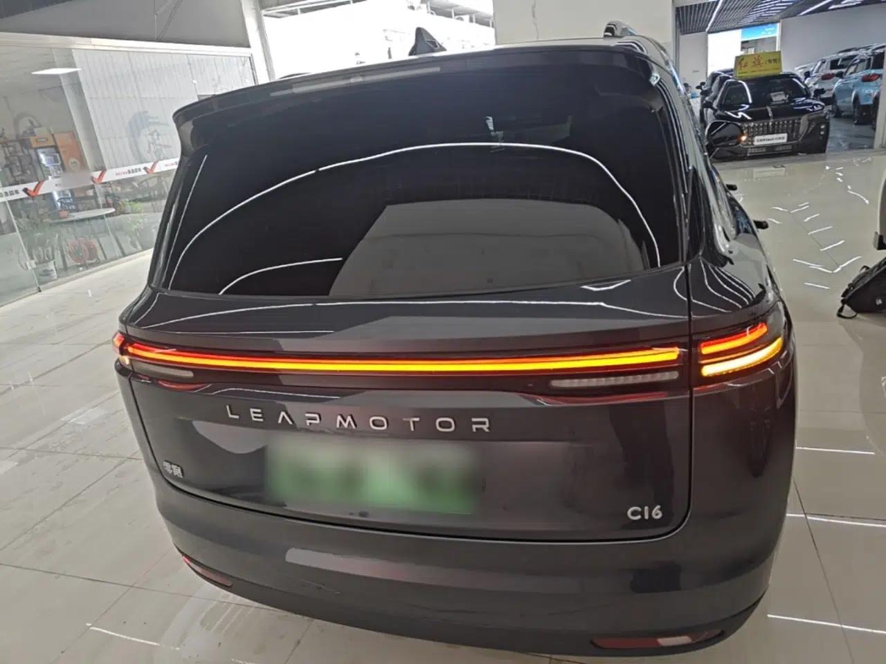 Leapmotor C16 2024 Range-Extended 200 Luxury Edition — миниатюра 5