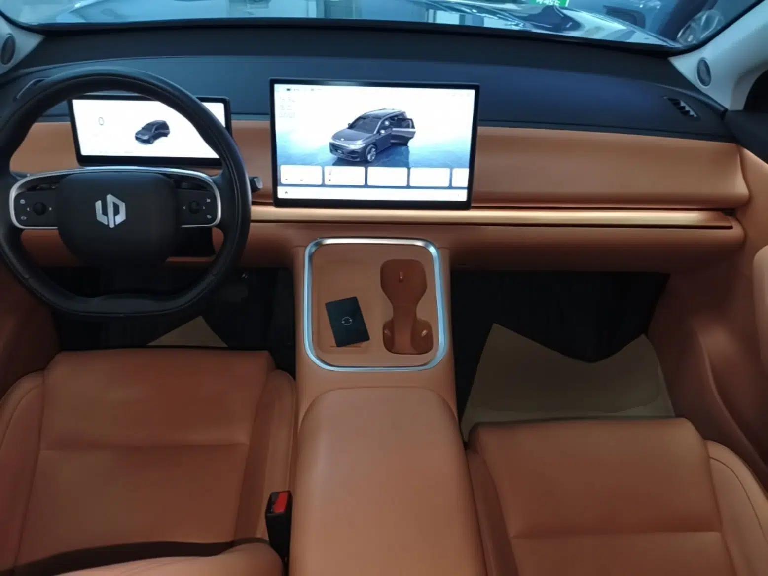 Leapmotor C16 2026 Extended-Range 280 LiDAR Zhizun Edition 6 Seats — миниатюра 12