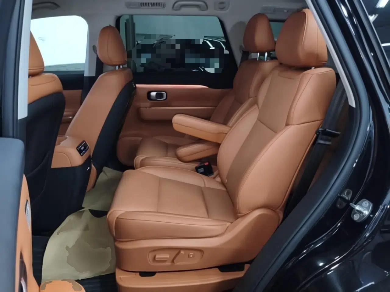 Leapmotor C16 2026 Extended-Range 280 LiDAR Zhizun Edition 6 Seats — миниатюра 20