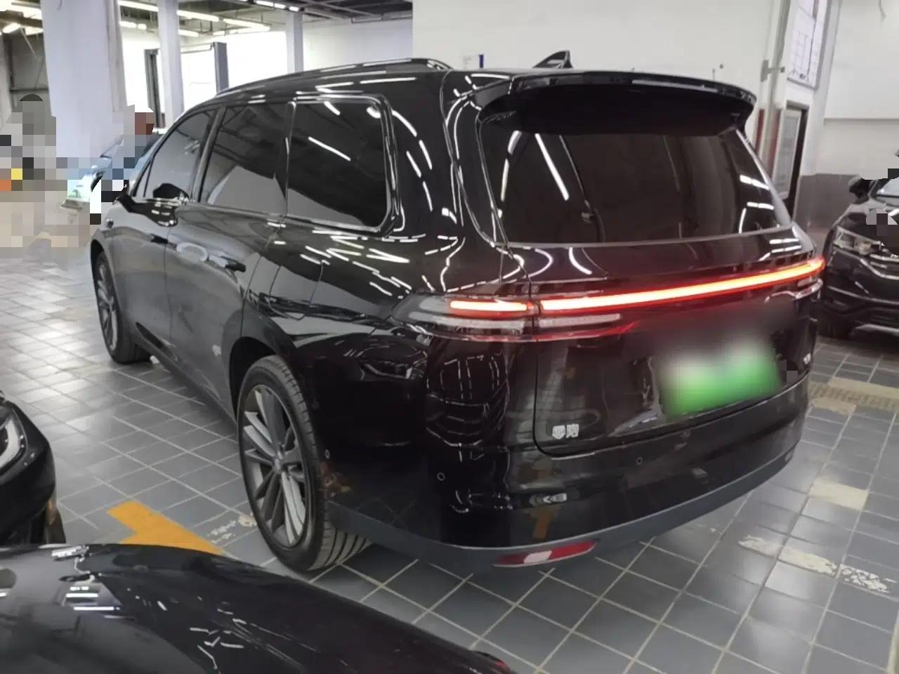 Leapmotor C16 2026 Extended-Range 280 LiDAR Zhizun Edition 6 Seats — миниатюра 4