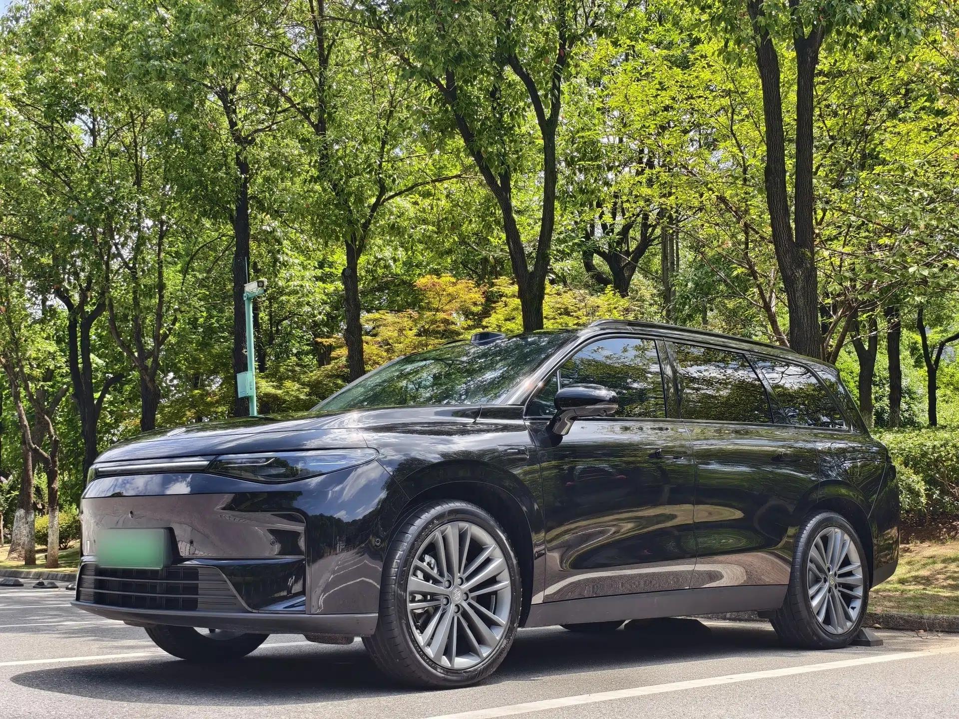 Leapmotor C16 2026 All-Electric 630 LiDAR Zhizun Edition 6 Seats — миниатюра 1