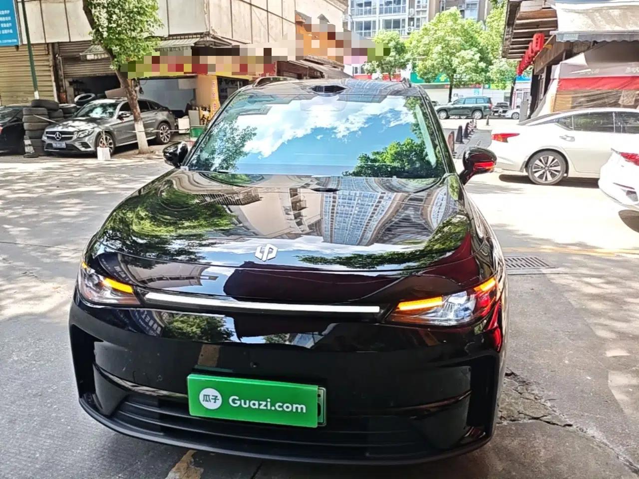 Leapmotor C16 2026 All-Electric 630 LiDAR Zhizun Edition 6 Seats — миниатюра 2