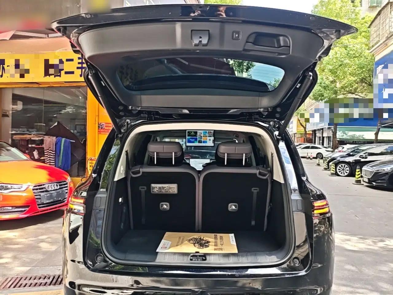 Leapmotor C16 2026 All-Electric 630 LiDAR Zhizun Edition 6 Seats — миниатюра 27