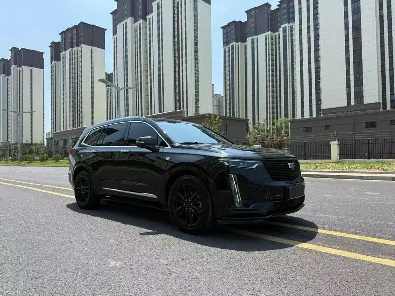 Cadillac XT6 2022 2.0T 7-seater 2WD Luxury — миниатюра 2