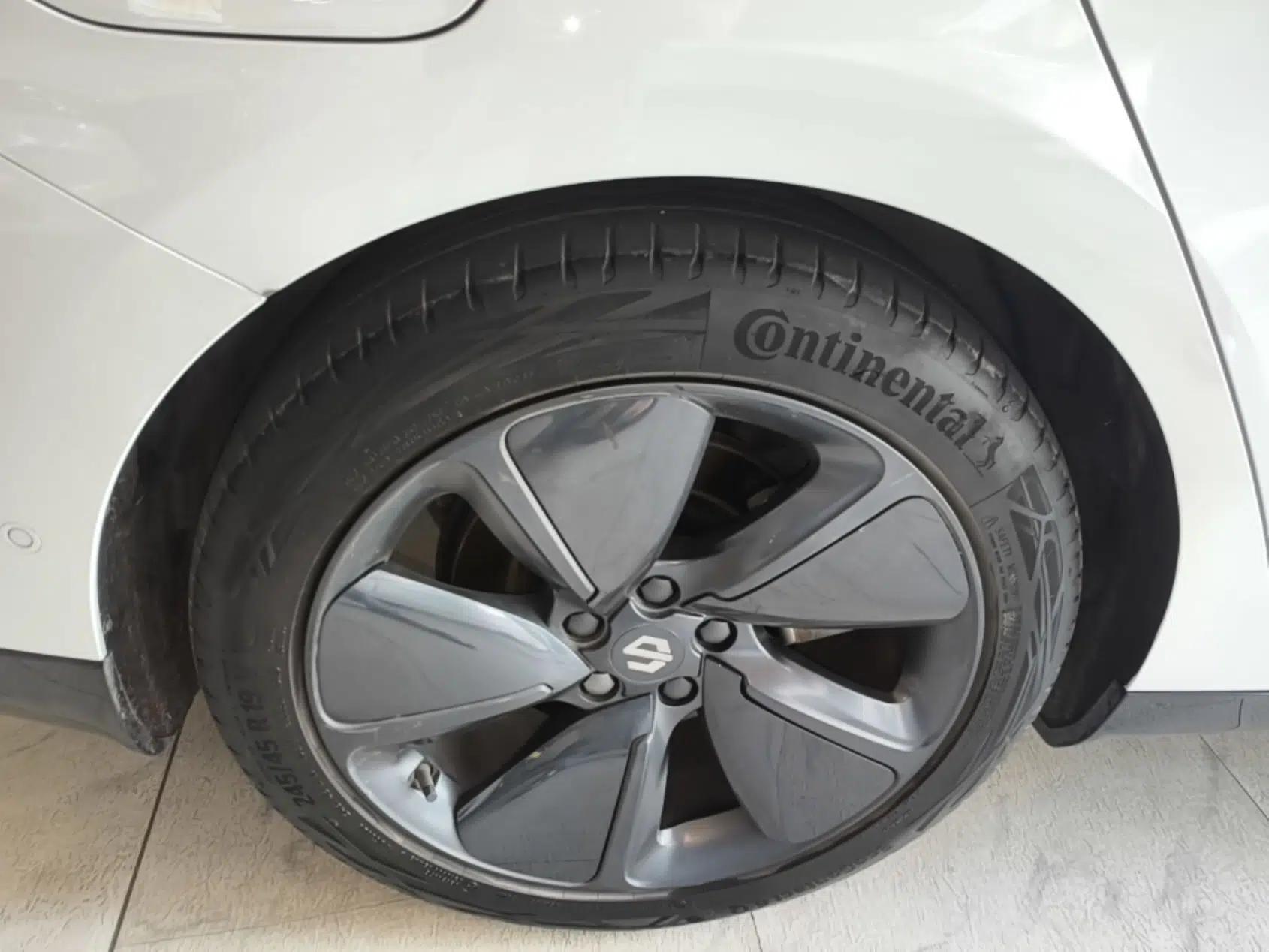 Leapmotor C01 2022 Rear-Drive Ultra-Long Range Version — миниатюра 11