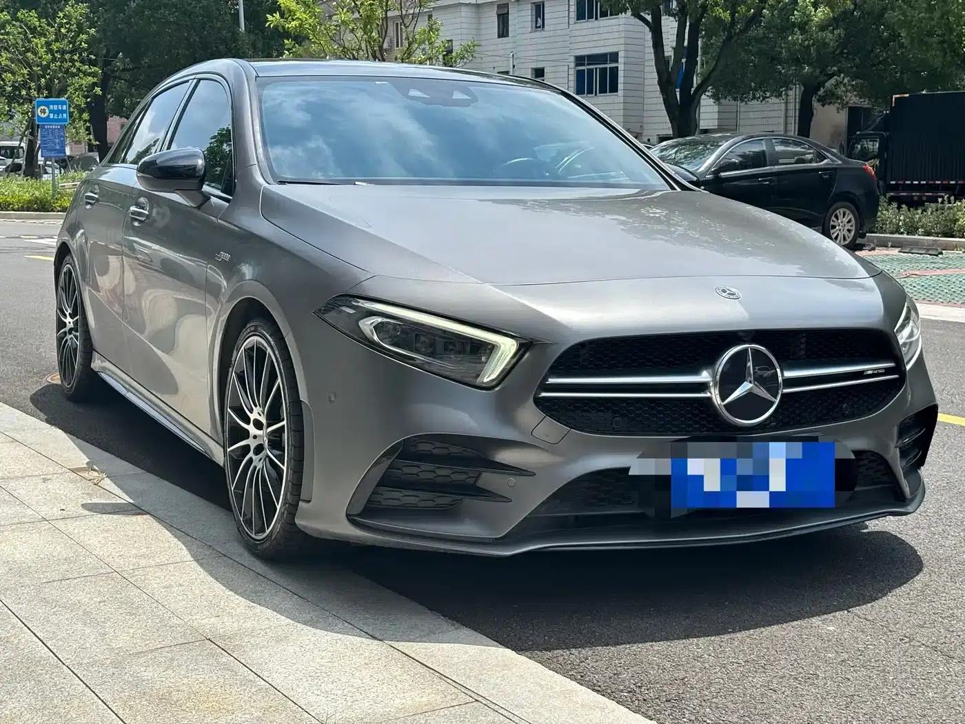 2021 Mercedes-Benz A-Class AMG A 35 L 4MATIC Midnight Edition — миниатюра 3