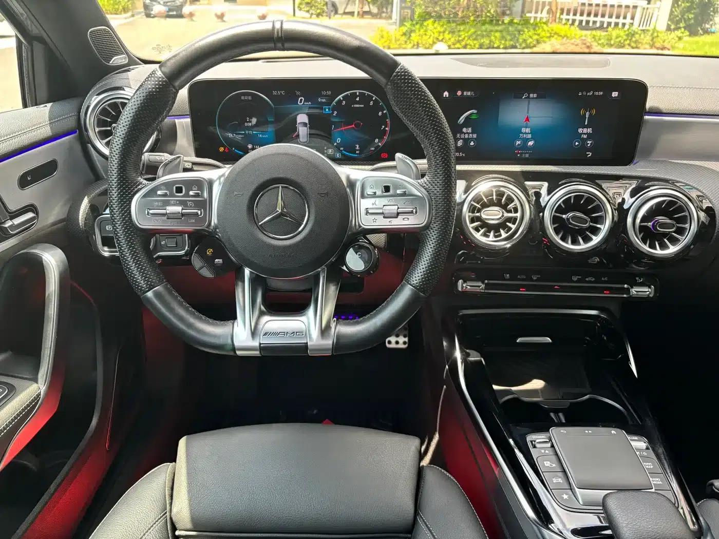 2021 Mercedes-Benz A-Class AMG A 35 L 4MATIC Midnight Edition — миниатюра 9