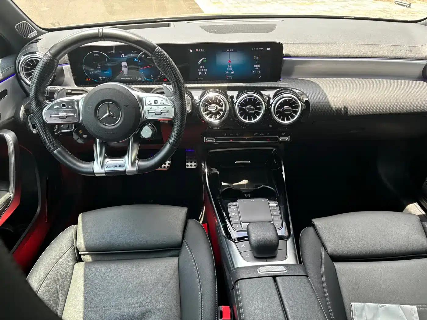 2021 Mercedes-Benz A-Class AMG A 35 L 4MATIC Midnight Edition — миниатюра 10