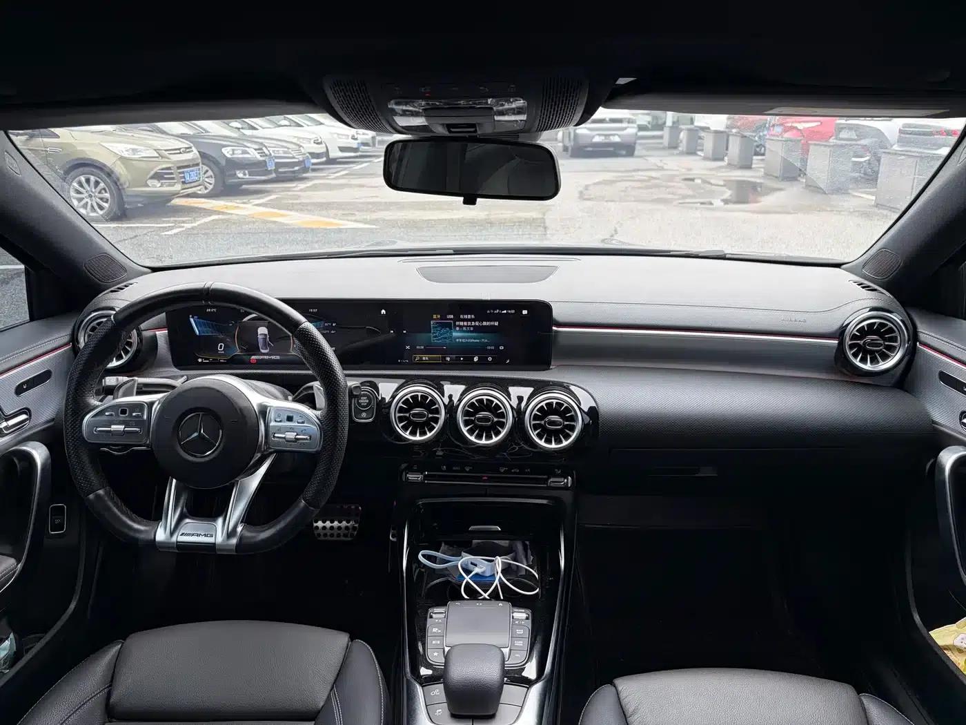 2022 Mercedes-Benz A-Class AMG A 35 L 4MATIC — миниатюра 3