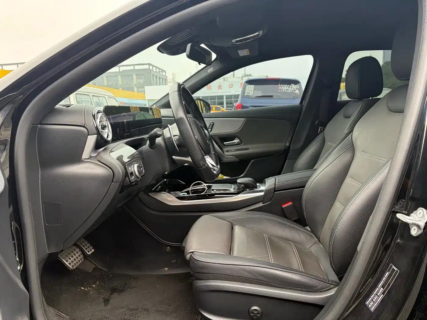 2022 Mercedes-Benz A-Class AMG A 35 L 4MATIC — миниатюра 9