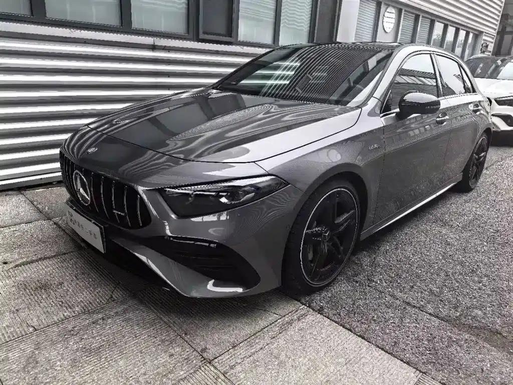 Imported 2025 Mercedes-Benz A-Class AMG A 35 4MATIC — миниатюра 1