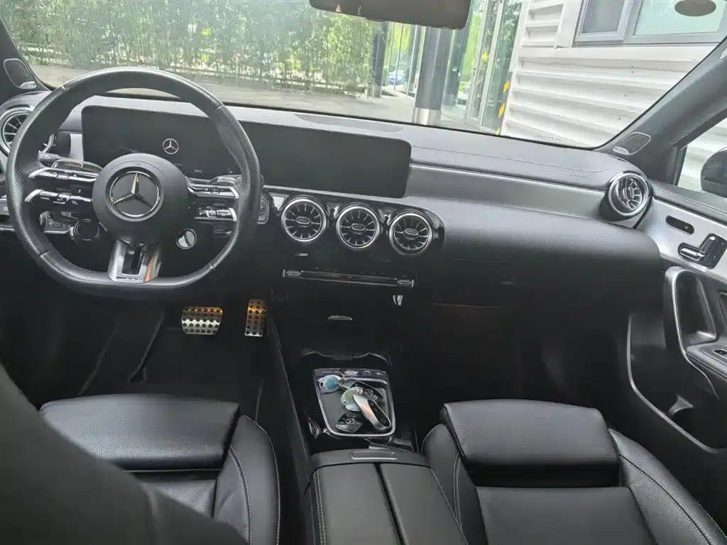 Imported 2025 Mercedes-Benz A-Class AMG A 35 4MATIC — миниатюра 9