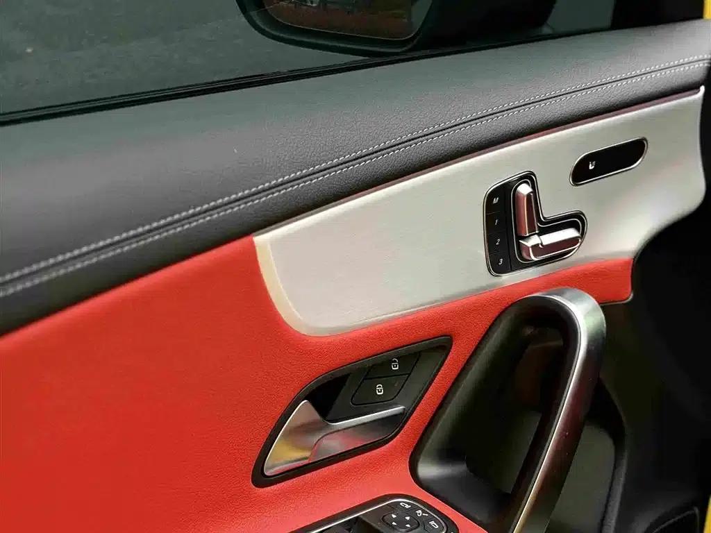 Imported 2024 Mercedes-Benz A-Class AMG A 35 4MATIC — миниатюра 9