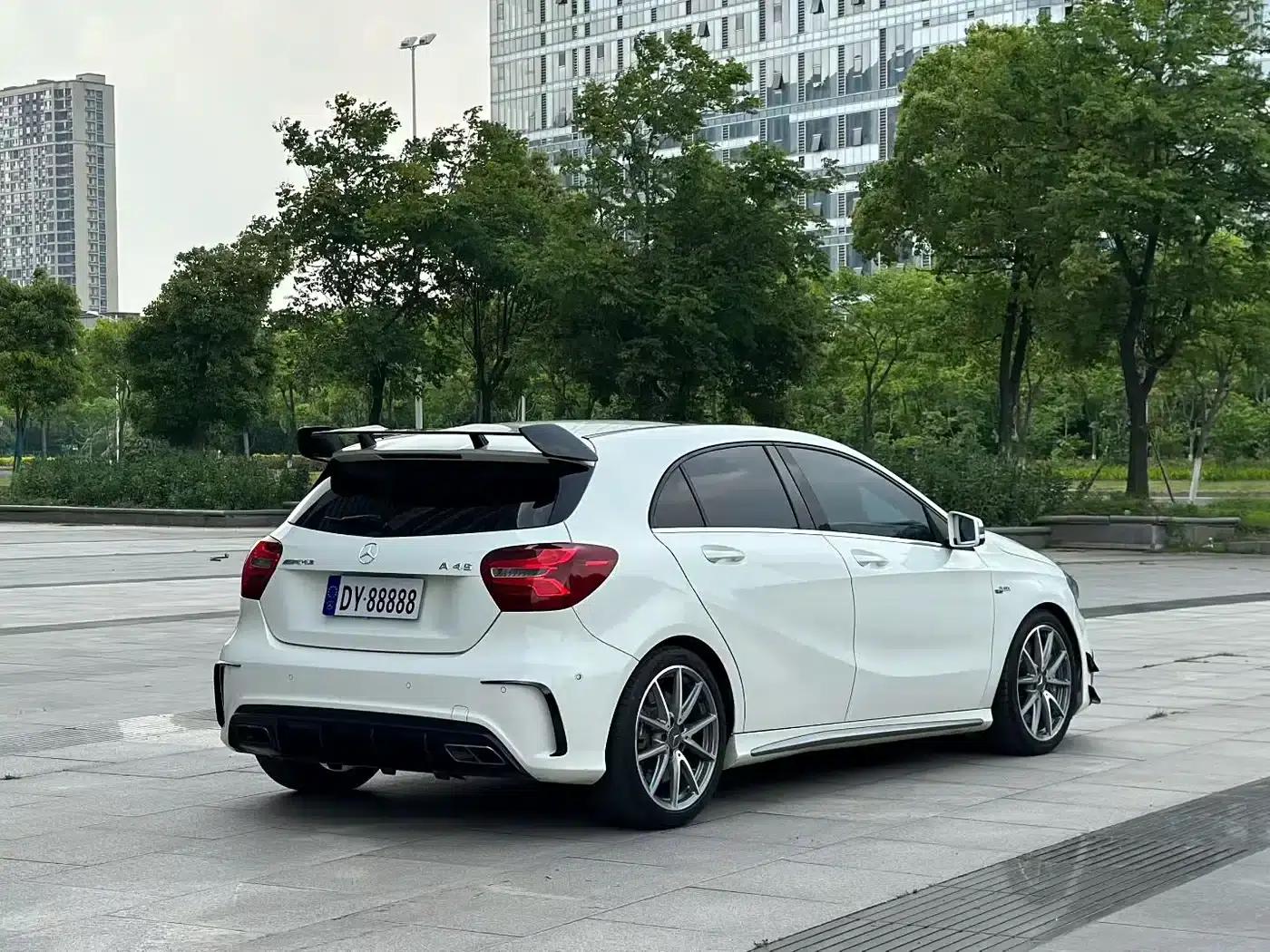 Imported 2017 Mercedes-Benz A-Class AMG A 45 4MATIC — миниатюра 7