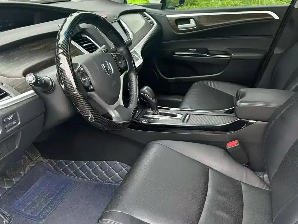 Jade 2017 210TURBO CVT Luxury Edition 5-seater — миниатюра 6