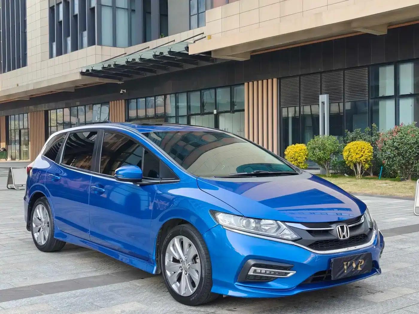 Jade 2017 1.8L Automatic Comfort Edition 5-seater — миниатюра 1