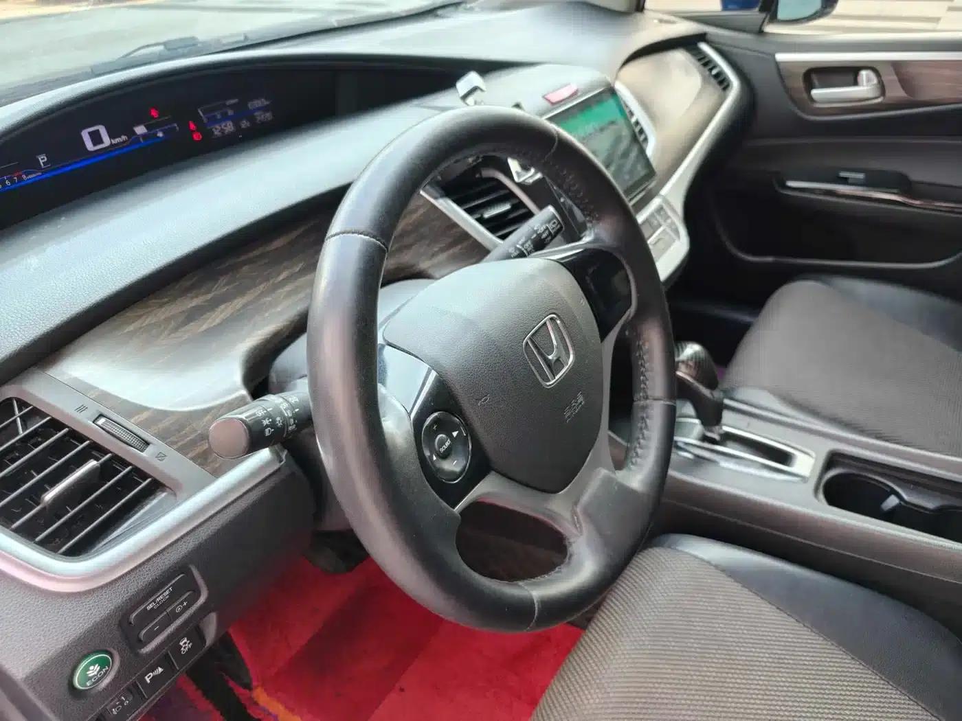 Jade 2017 1.8L Automatic Comfort Edition 5-seater — миниатюра 8