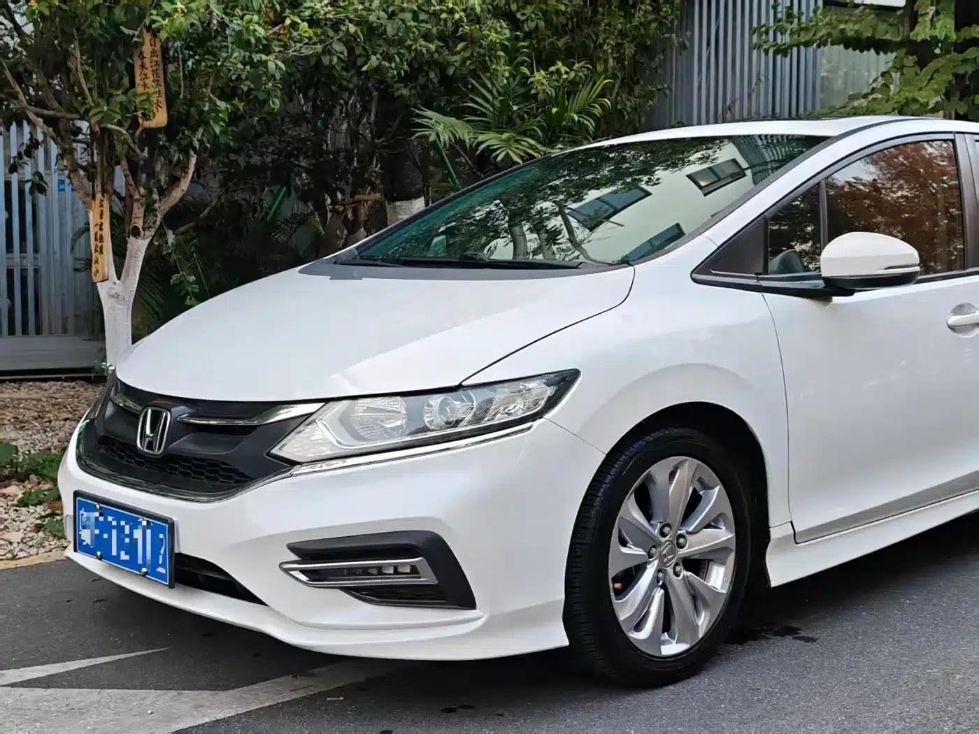 Jade 2017 1.8L Automatic Comfort Edition 5-seater — миниатюра 20