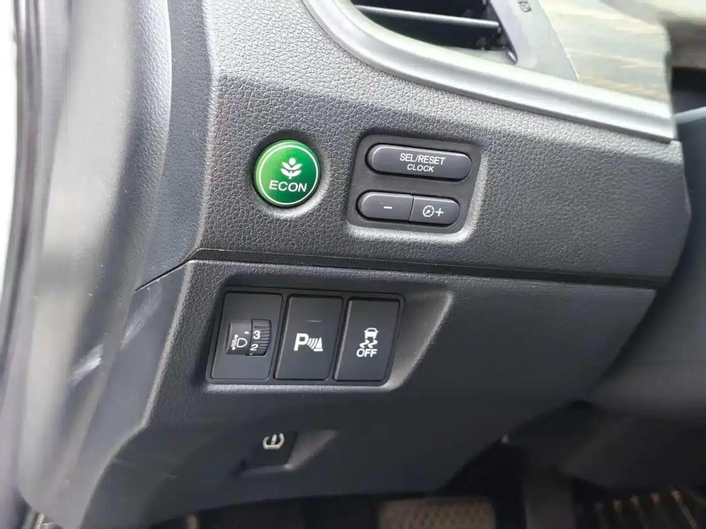 Jade 2017 1.8L Automatic Comfort Edition 5-seater — миниатюра 10