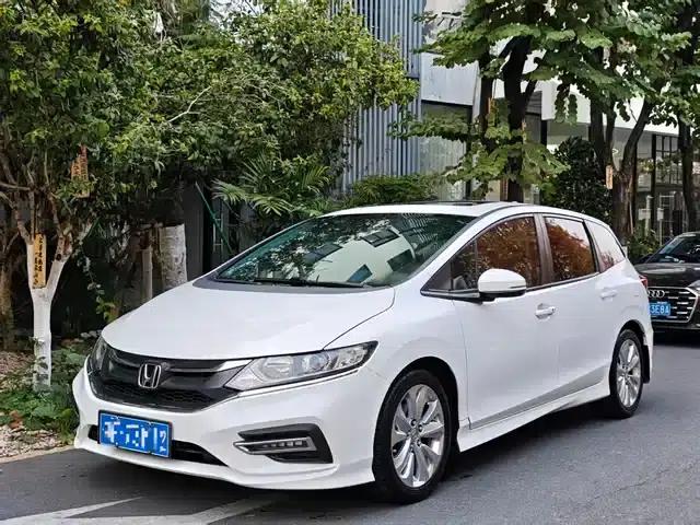 Jade 2017 1.8L Automatic Comfort Edition 5-seater