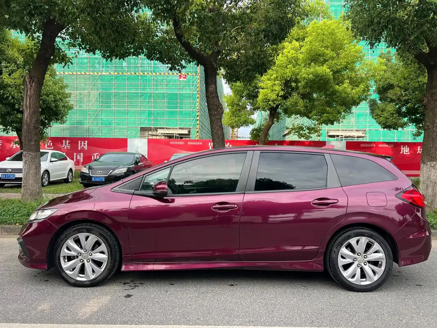 Jade 2017 1.8L Automatic Comfort Edition 5-seater — миниатюра 3