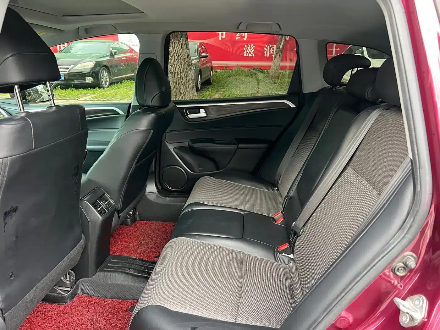 Jade 2017 1.8L Automatic Comfort Edition 5-seater — миниатюра 5
