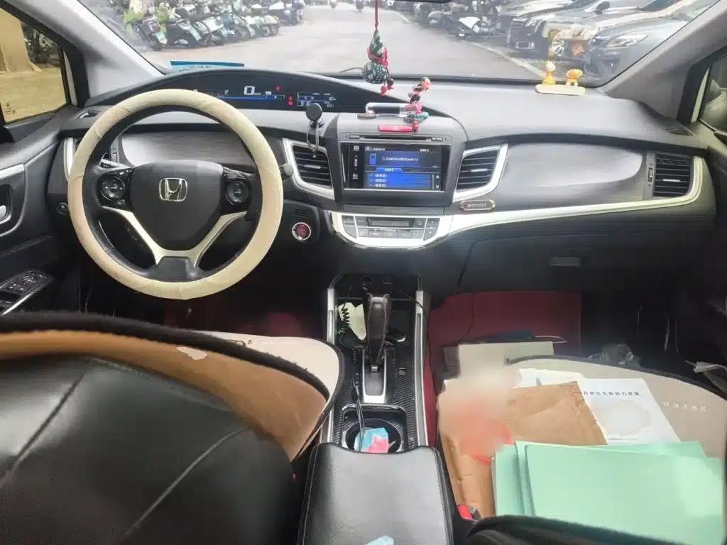 Jade 2014 1.8L Automatic Comfort Elite Edition 5-seater — миниатюра 13