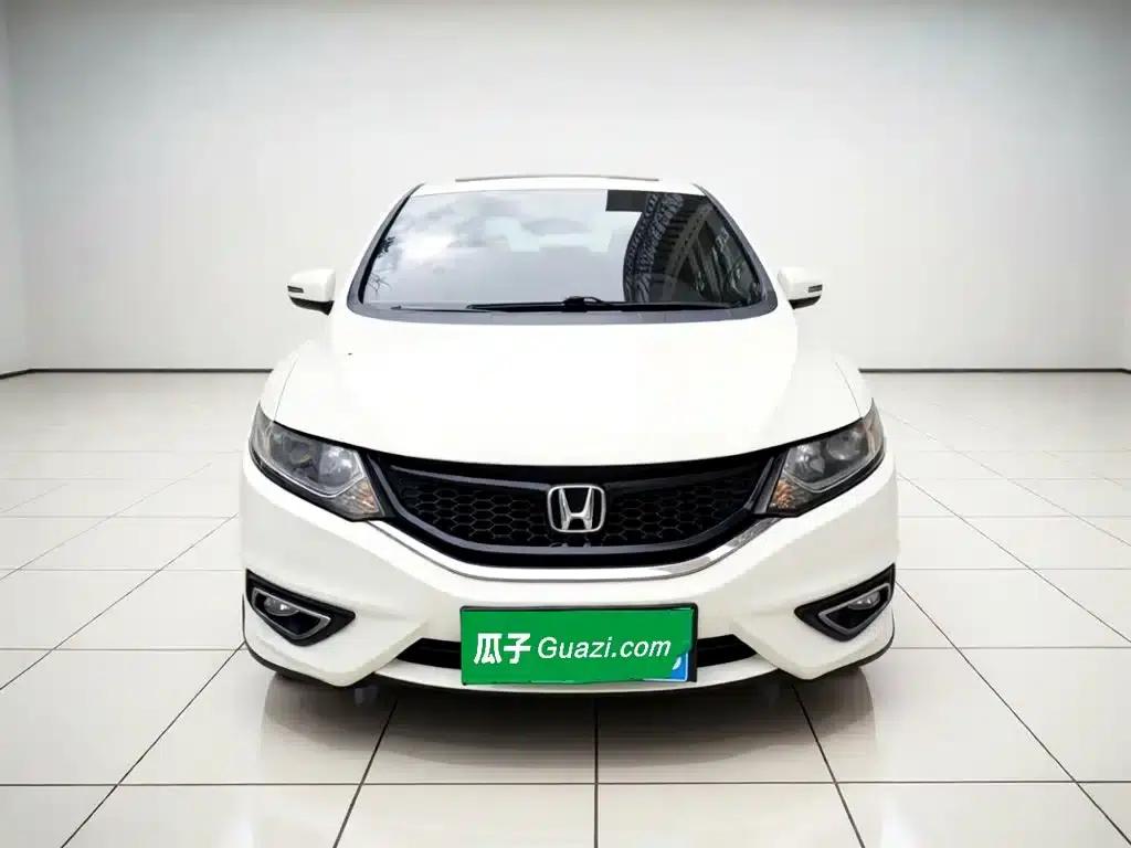 Jade 2014 1.8L Automatic Comfort Elite Edition 5-seater — миниатюра 24