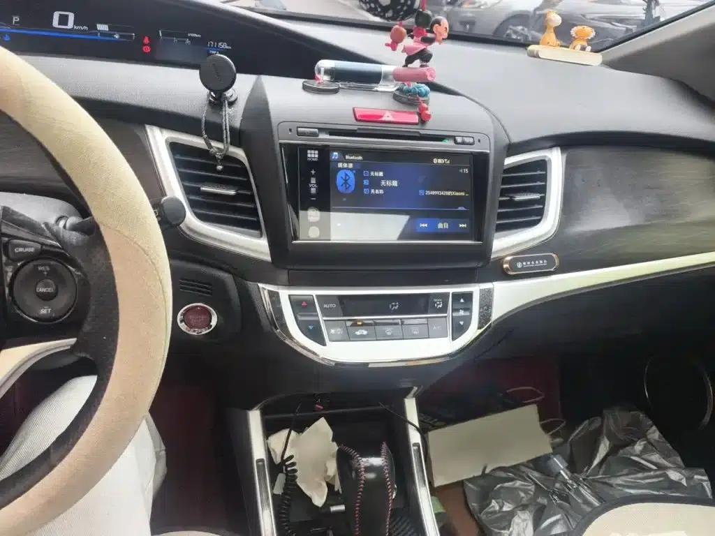 Jade 2014 1.8L Automatic Comfort Elite Edition 5-seater — миниатюра 6
