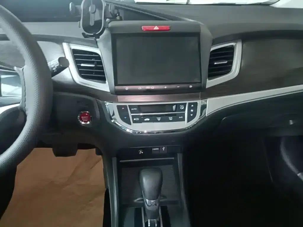 Jade 2016 1.8L Automatic Comfort Elite Edition 5-seater — миниатюра 13