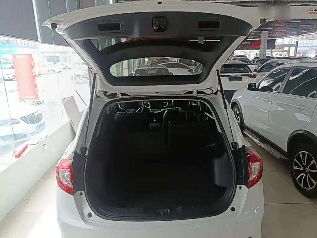 Jade 2016 1.8L Automatic Comfort Elite Edition 5-seater — миниатюра 19