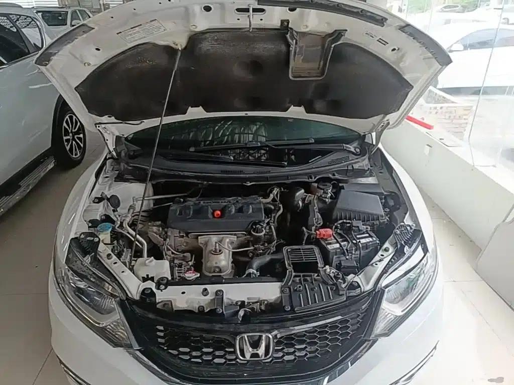 Jade 2016 1.8L Automatic Comfort Elite Edition 5-seater — миниатюра 20