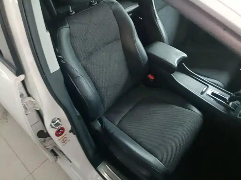 Jade 2016 1.8L Automatic Comfort Elite Edition 5-seater — миниатюра 25