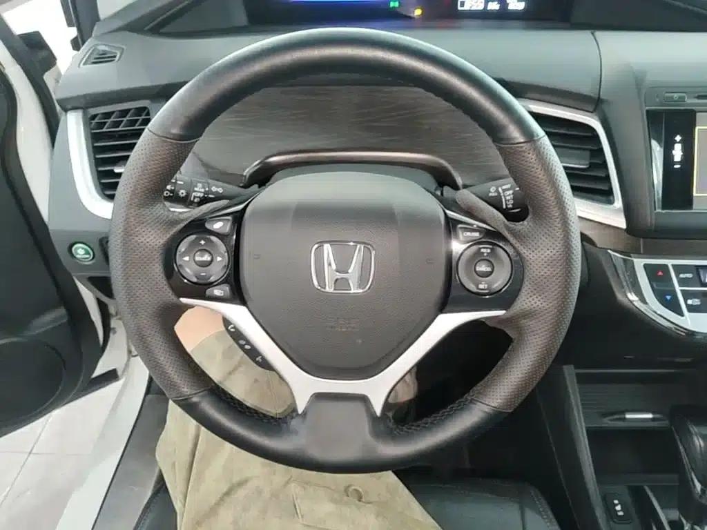Jade 2014 1.8L CVT Luxury Premium Edition 5-seater — миниатюра 11