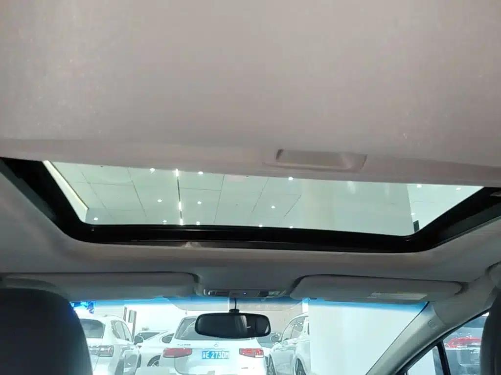 Jade 2014 1.8L CVT Luxury Premium Edition 5-seater — миниатюра 18