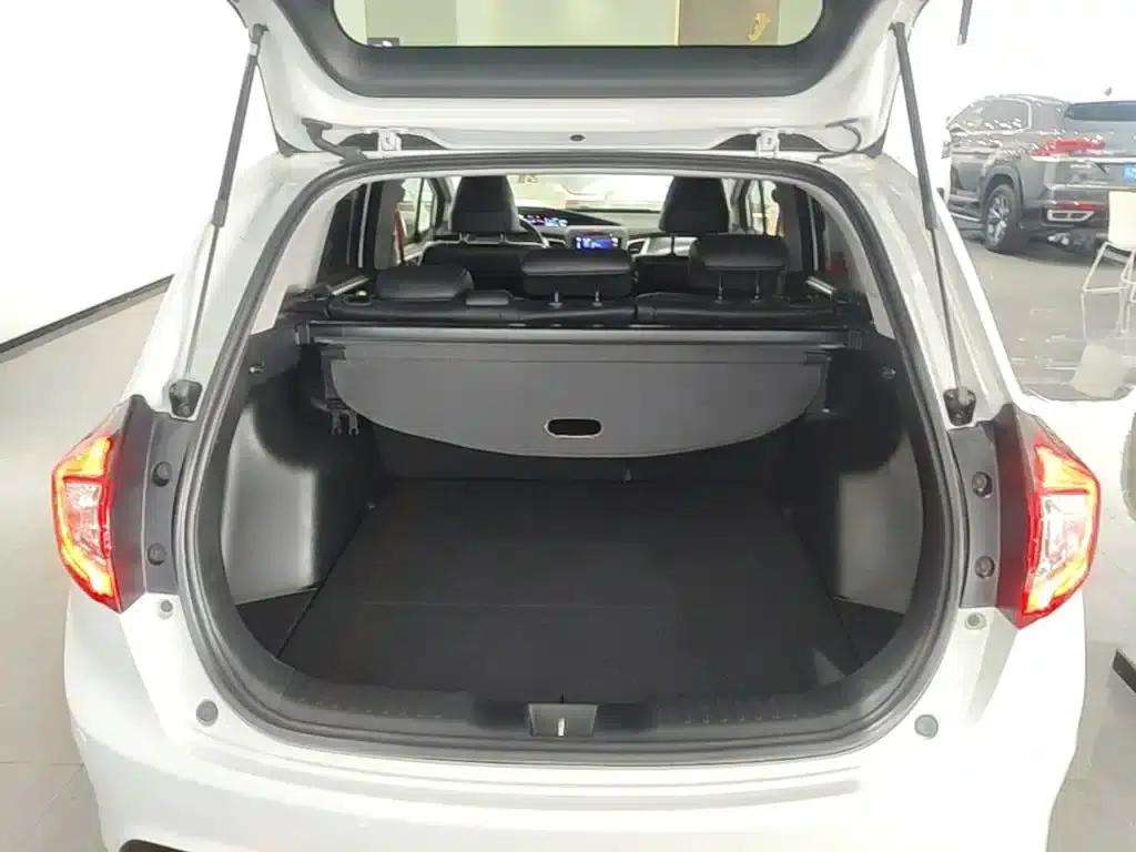 Jade 2014 1.8L CVT Luxury Premium Edition 5-seater — миниатюра 19