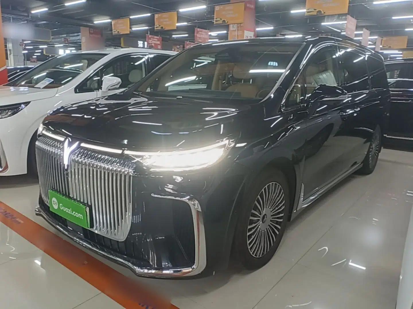 VOYAH Dream 2025 PHEV Four-Wheel Drive Prestige Kunpeng Edition — миниатюра 1