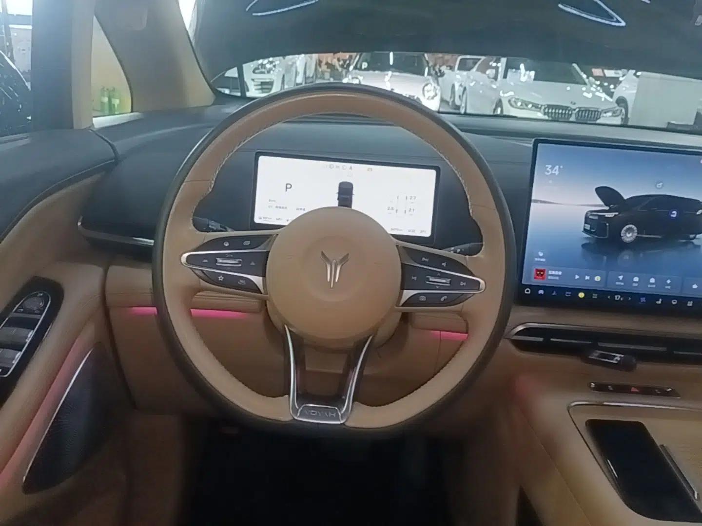 VOYAH Dream 2025 PHEV Four-Wheel Drive Prestige Kunpeng Edition — миниатюра 13