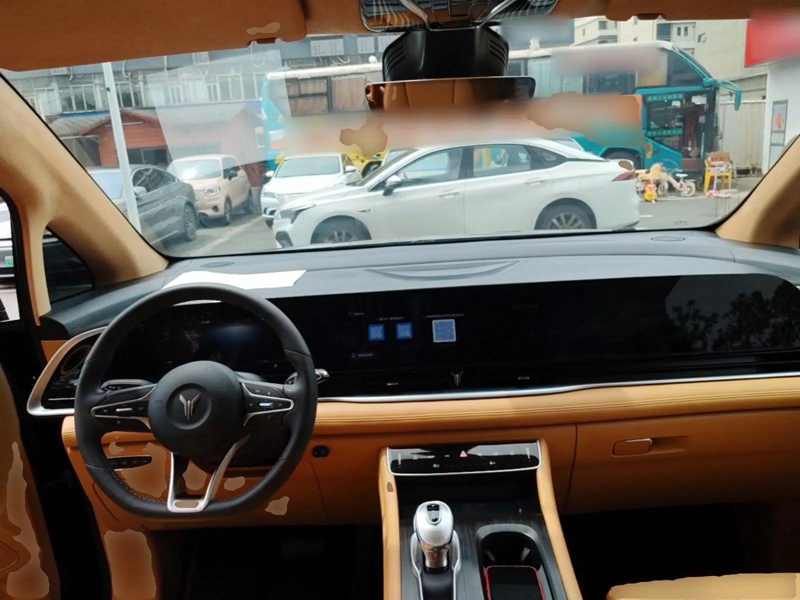 VOYAH Dream 2025 EV Long-range Century Edition — миниатюра 12