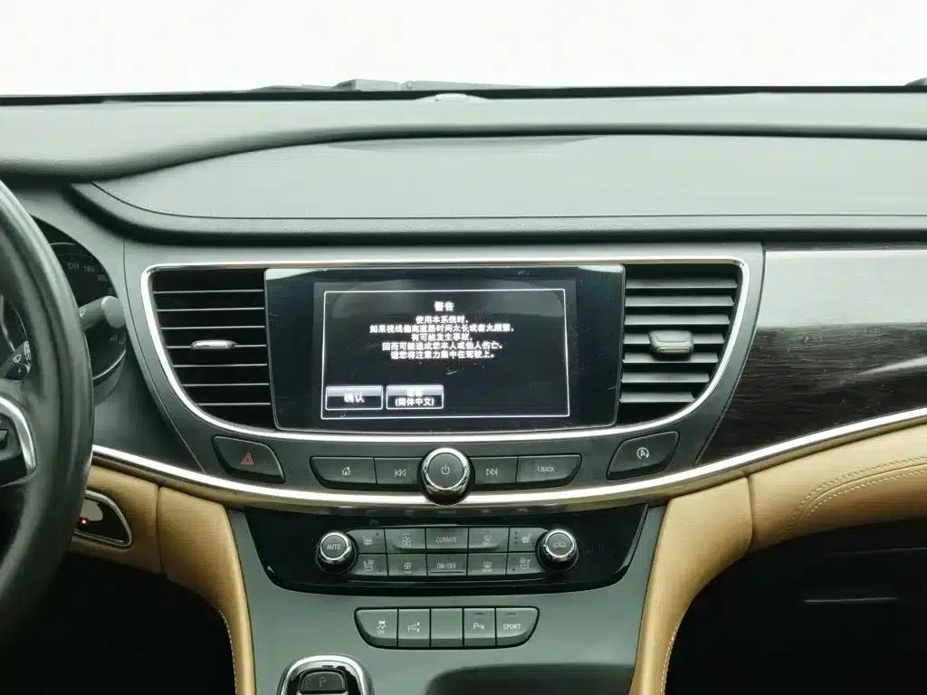 Buick LaCrosse 2016 28T Premium Edition — миниатюра 12