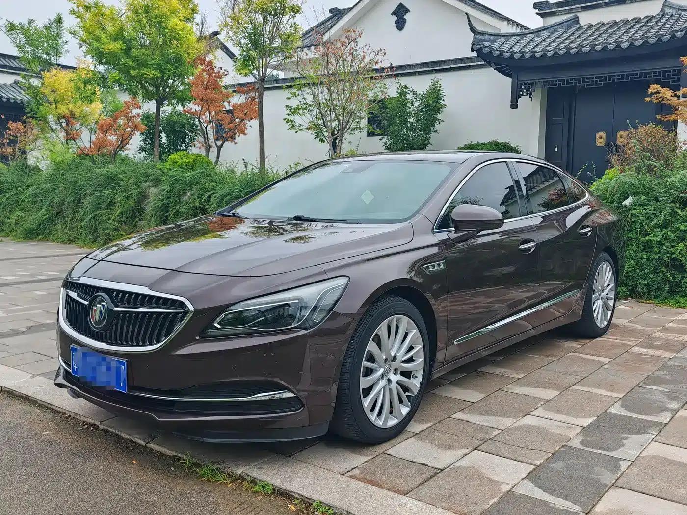 Buick LaCrosse 2016 28T Flagship Edition — миниатюра 2