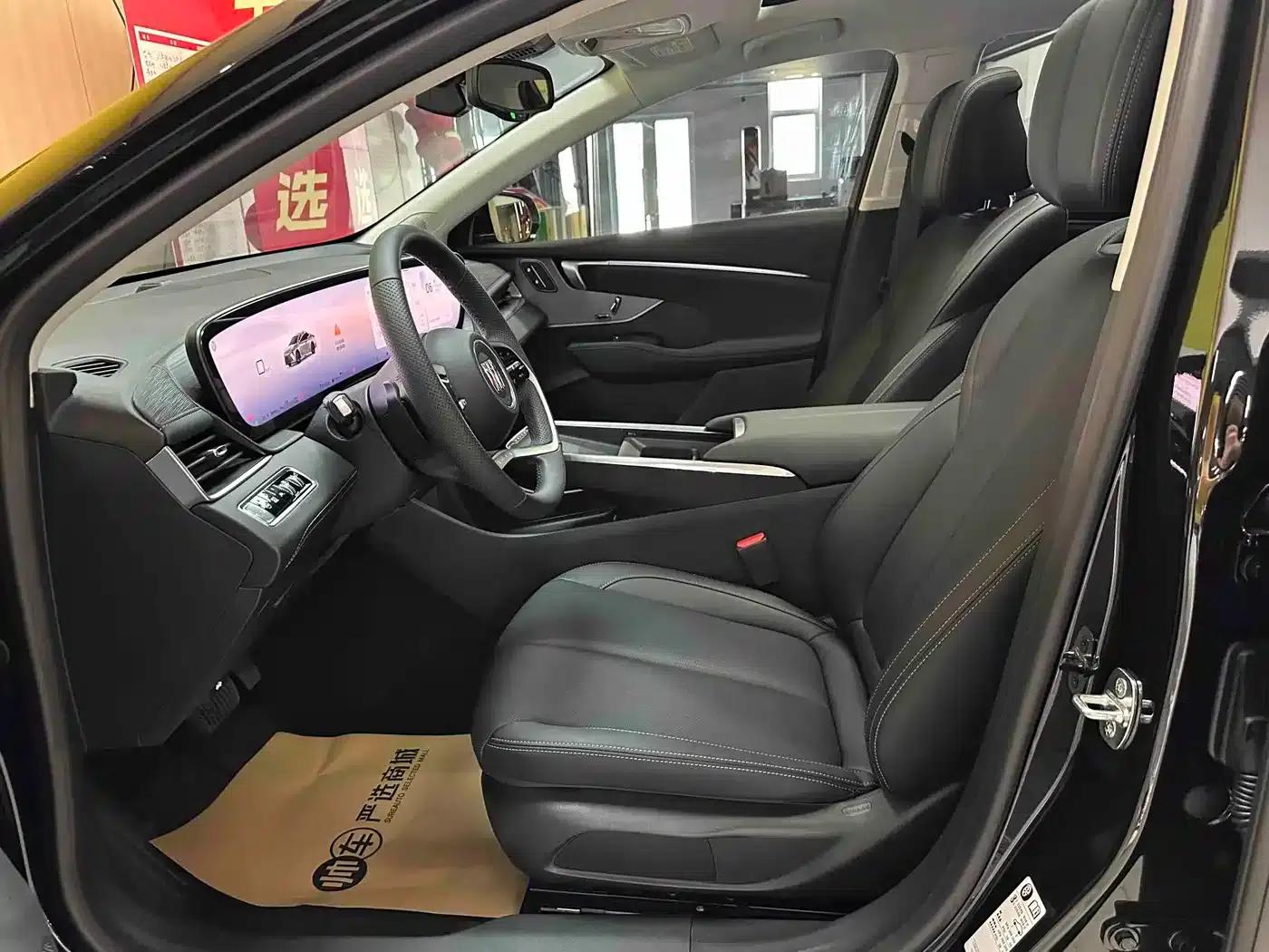 Buick LaCrosse 2025 28T Platinum Edition — миниатюра 7