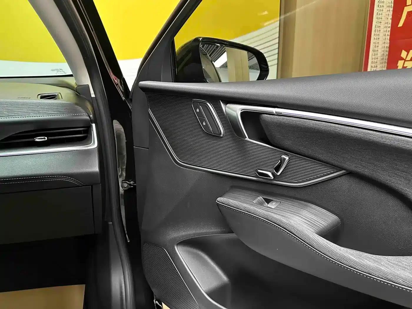 Buick LaCrosse 2025 28T Platinum Edition — миниатюра 10