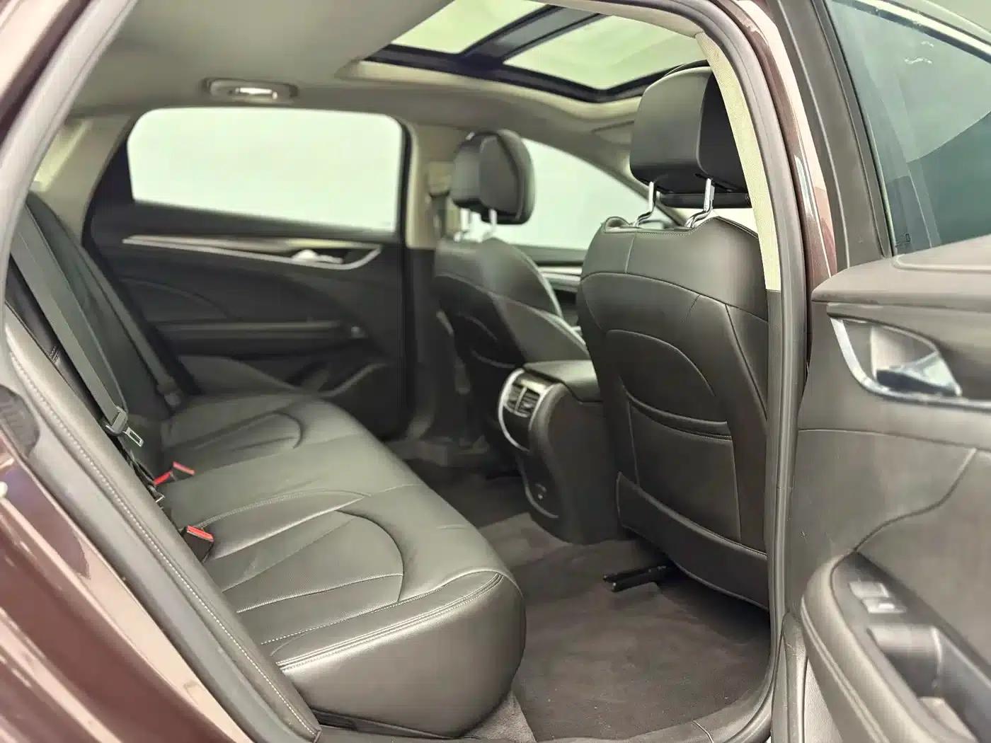 Buick LaCrosse 2018 20T Elite — миниатюра 6