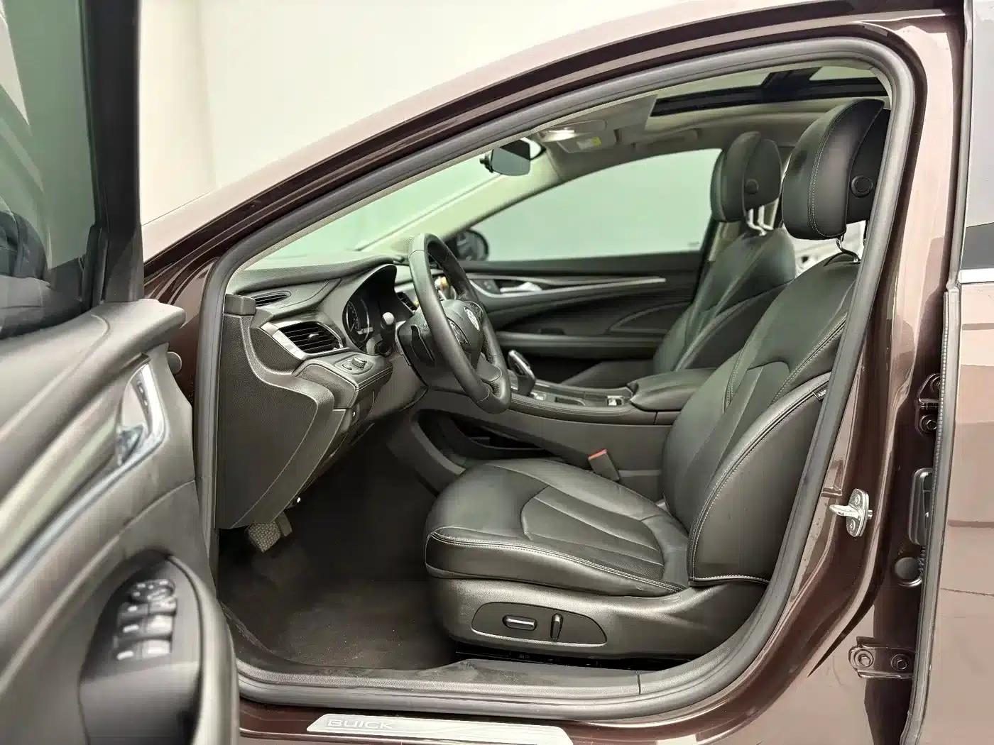 Buick LaCrosse 2018 20T Elite — миниатюра 7