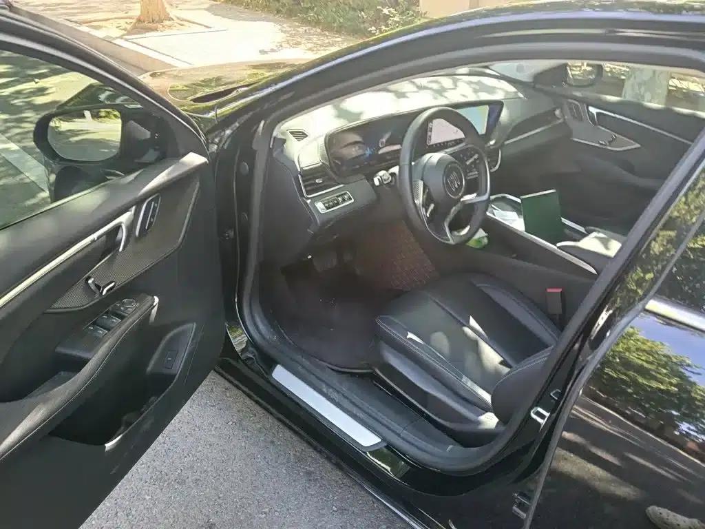 Buick LaCrosse 2025 28T Platinum Edition — миниатюра 2