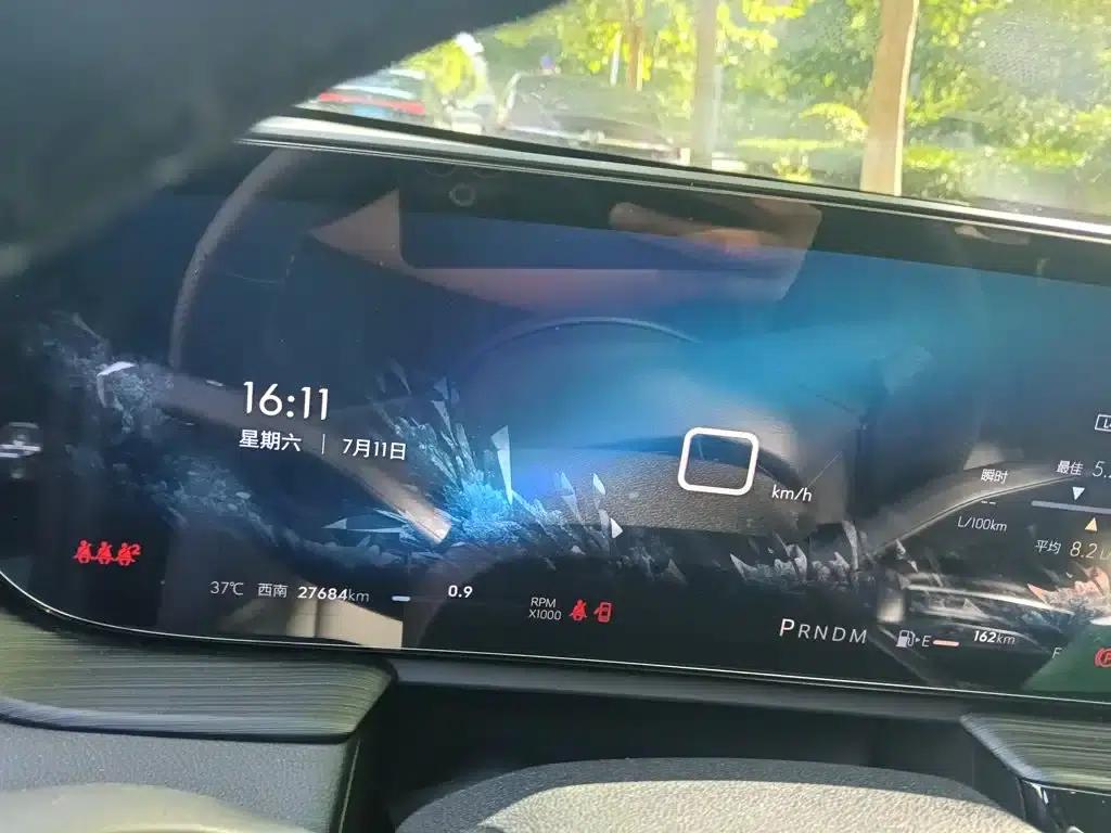 Buick LaCrosse 2025 28T Platinum Edition — миниатюра 3